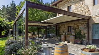 commercial freestanding pergola 2